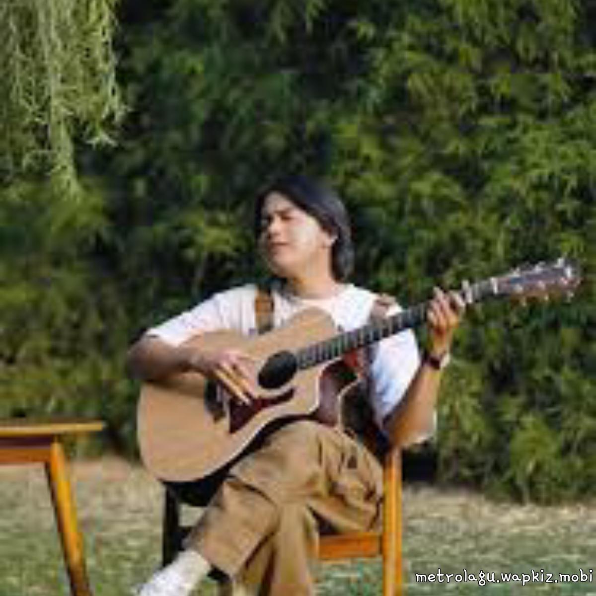 Maulana Ardiansyah - Dermaga Biru.mp3