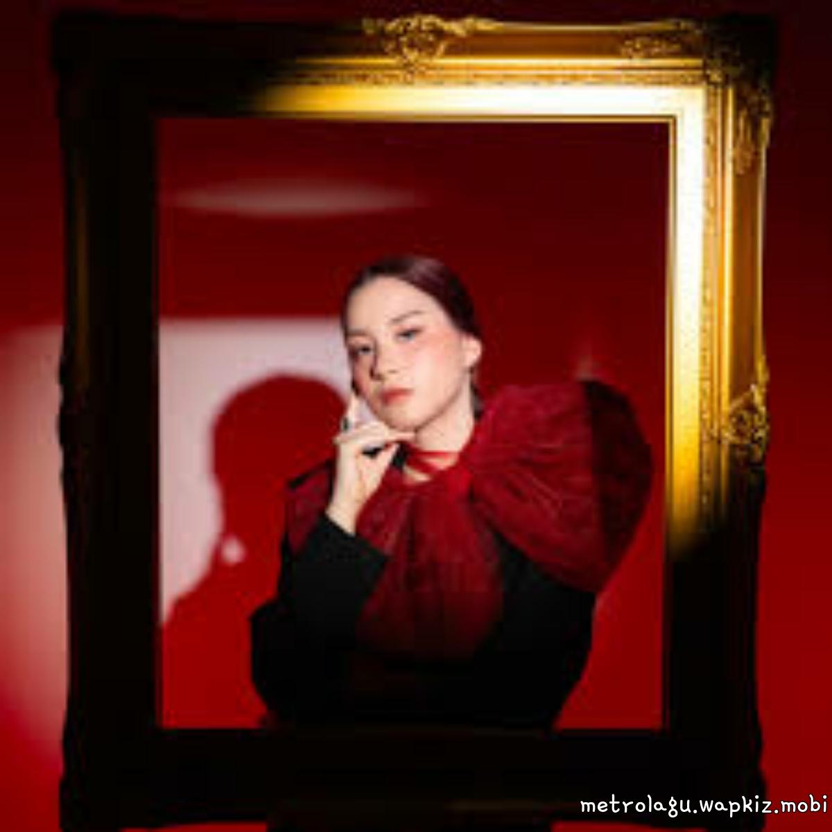 Emma Elliott - Bingkai.mp3