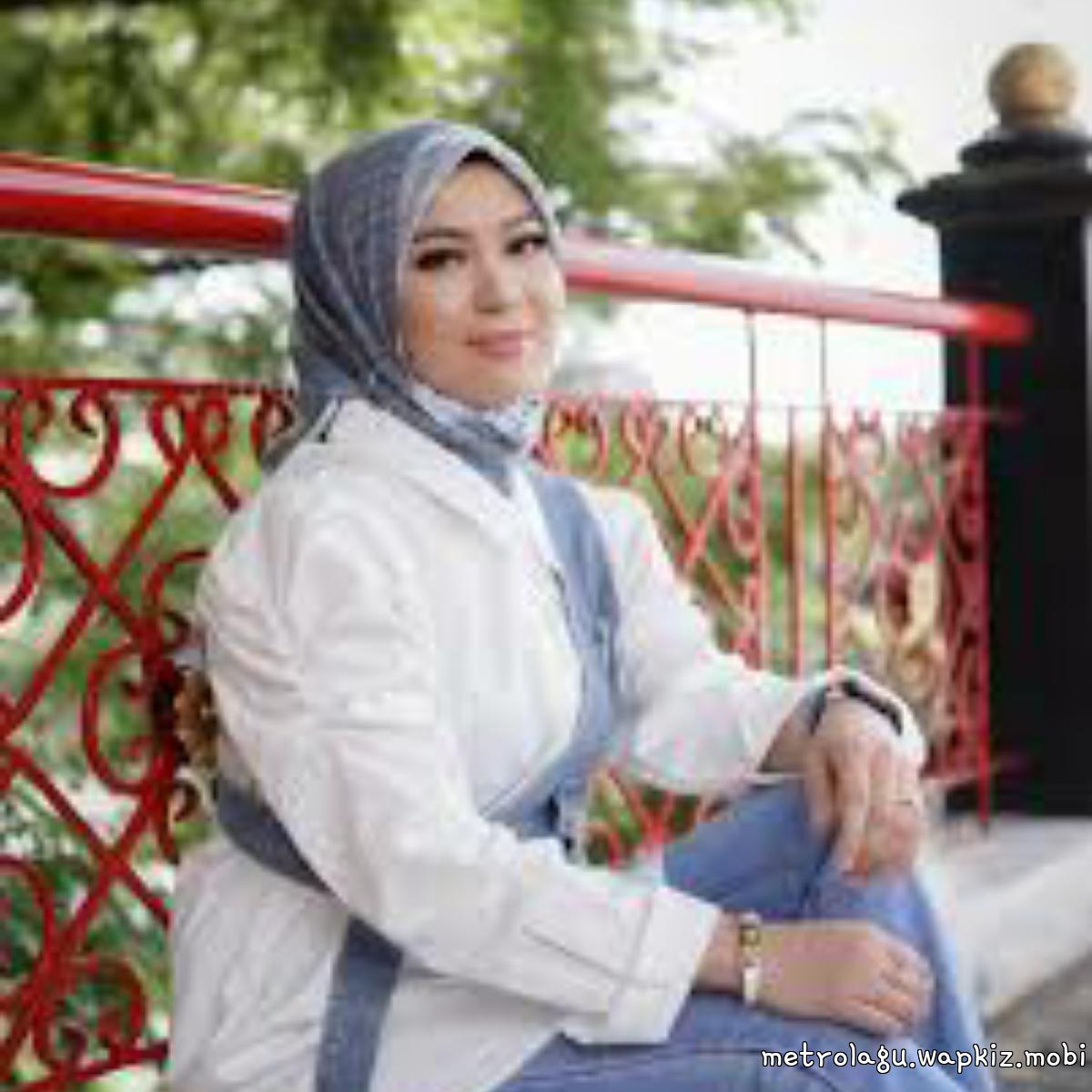 Elsa Pitaloka - Cinta Kau Bagi Orang.mp3