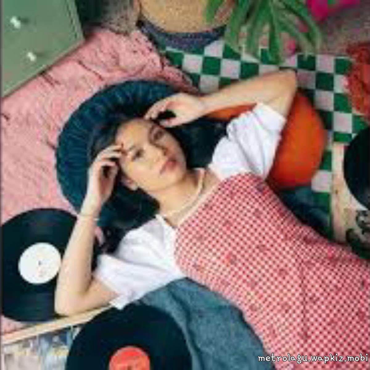 Vanessa Zee, Yovie Widianto - Engga Ngerti.mp3