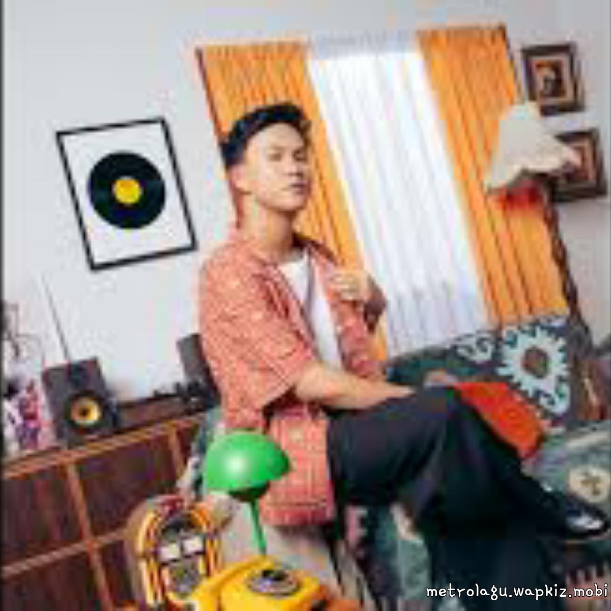 Fajar Noor, Yovie Widianto - Menjaga Hati.mp3