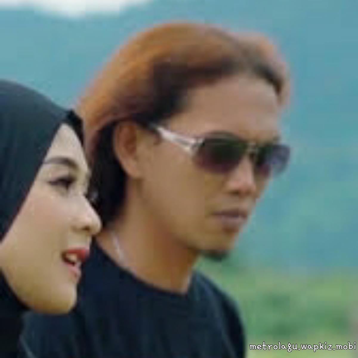 Thomas Arya & Iqa Nizam - Ku Akan Memegang Janji.mp3