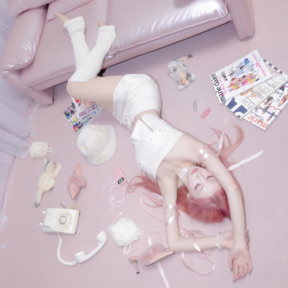 Suen - 뭔데 이 감정? (What Is This Feeling) (with BANG YEDAM).mp3