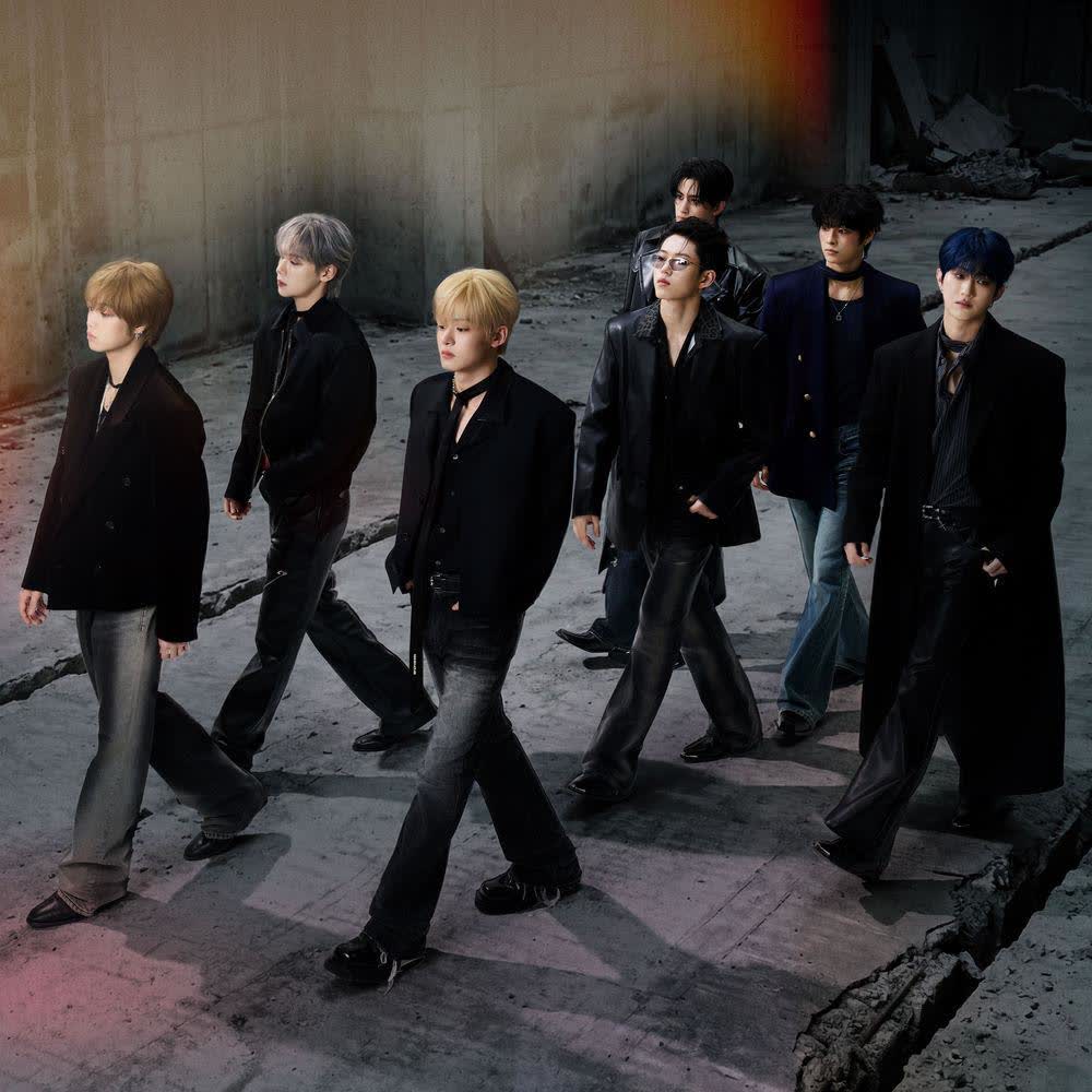 YOUNITE - POSE! (姿態).mp3